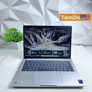 AMD Silver Laptop with Black Keyboard